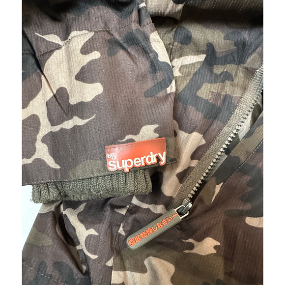 Superdry Japan Camo Mesh Lined Long Sleeve Hooded Windcheater Mens size Medium - Picture 8 of 16